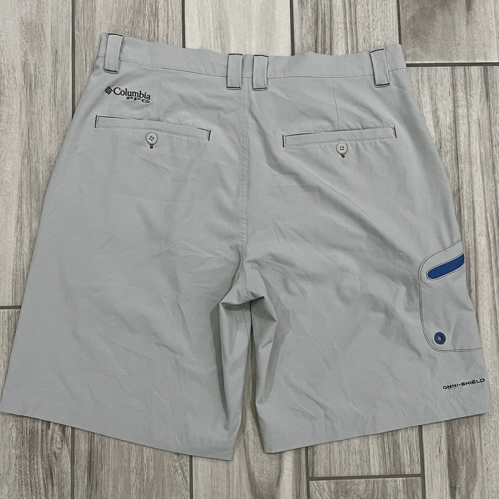 Columbia PFG Shorts Mens 34 Grey Excellent Omni-Shield Fishing Performance 10L - Picture 2 of 7